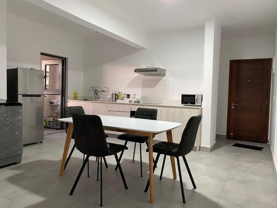 Modern Flat In Flic En Flac-Walk To The Beach Kültér fotó