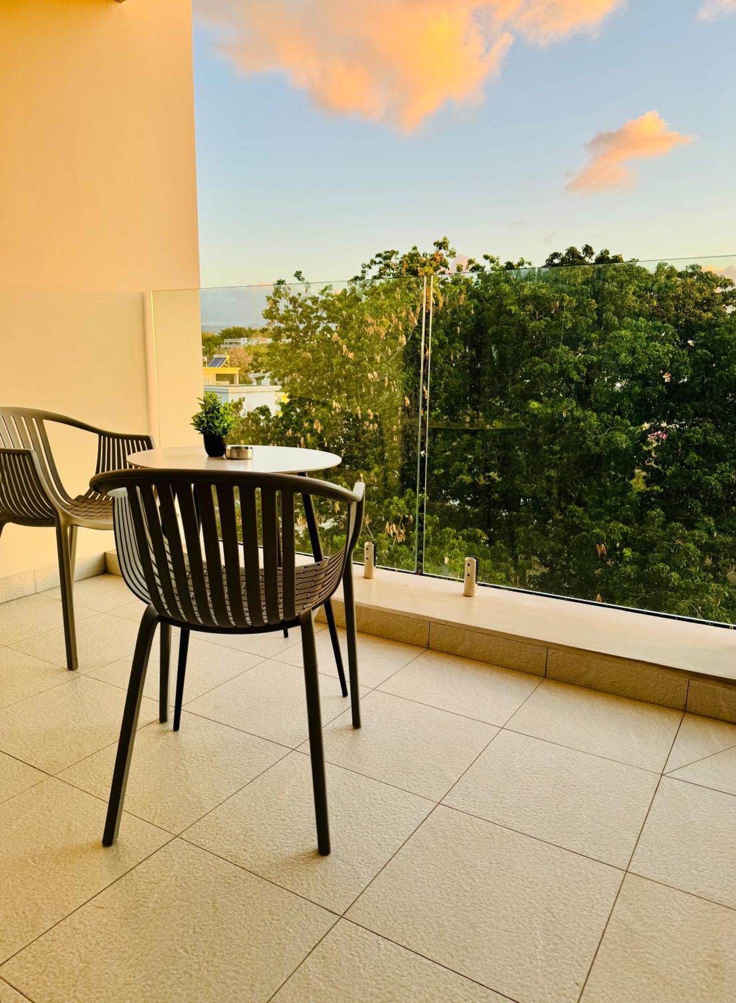 Modern Flat In Flic En Flac-Walk To The Beach Kültér fotó